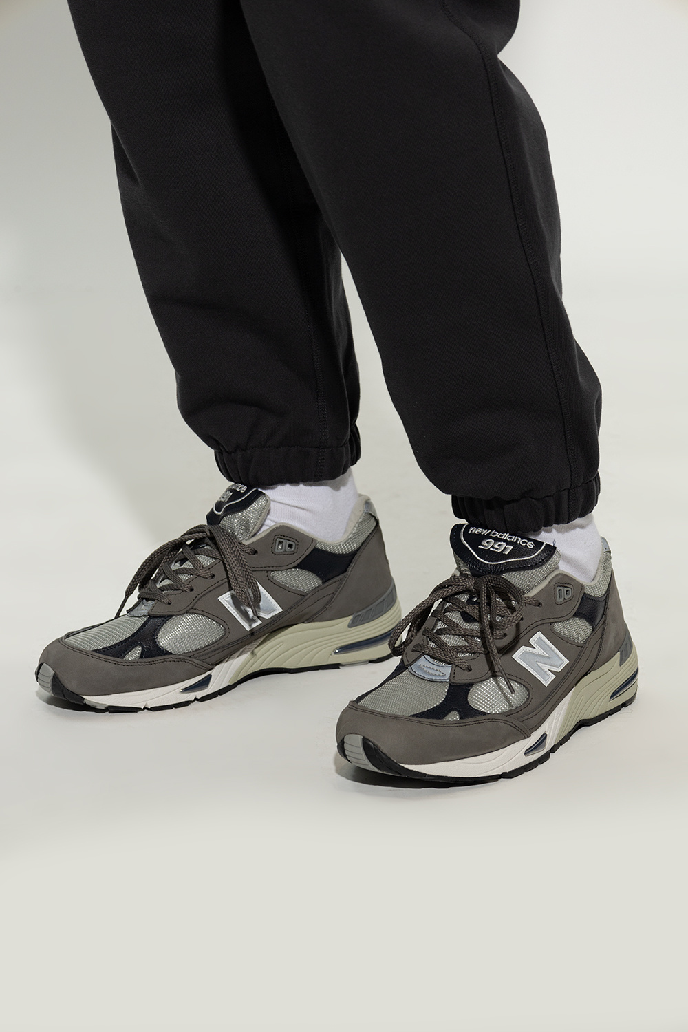 Grey 'M991GNS' sneakers New Balance - Vitkac GB